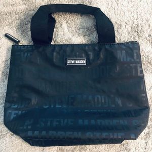 SOLD ON CURT*SY Lunch bag